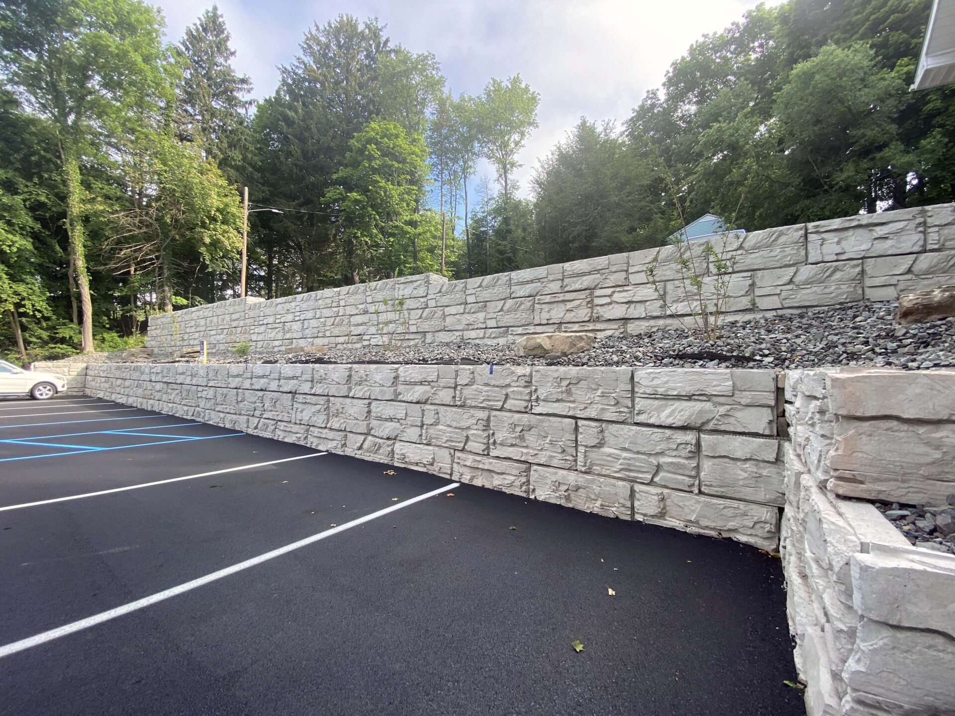 Engineered commercial retaining wall